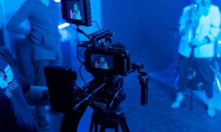 8 Ways To Promote A Music Video